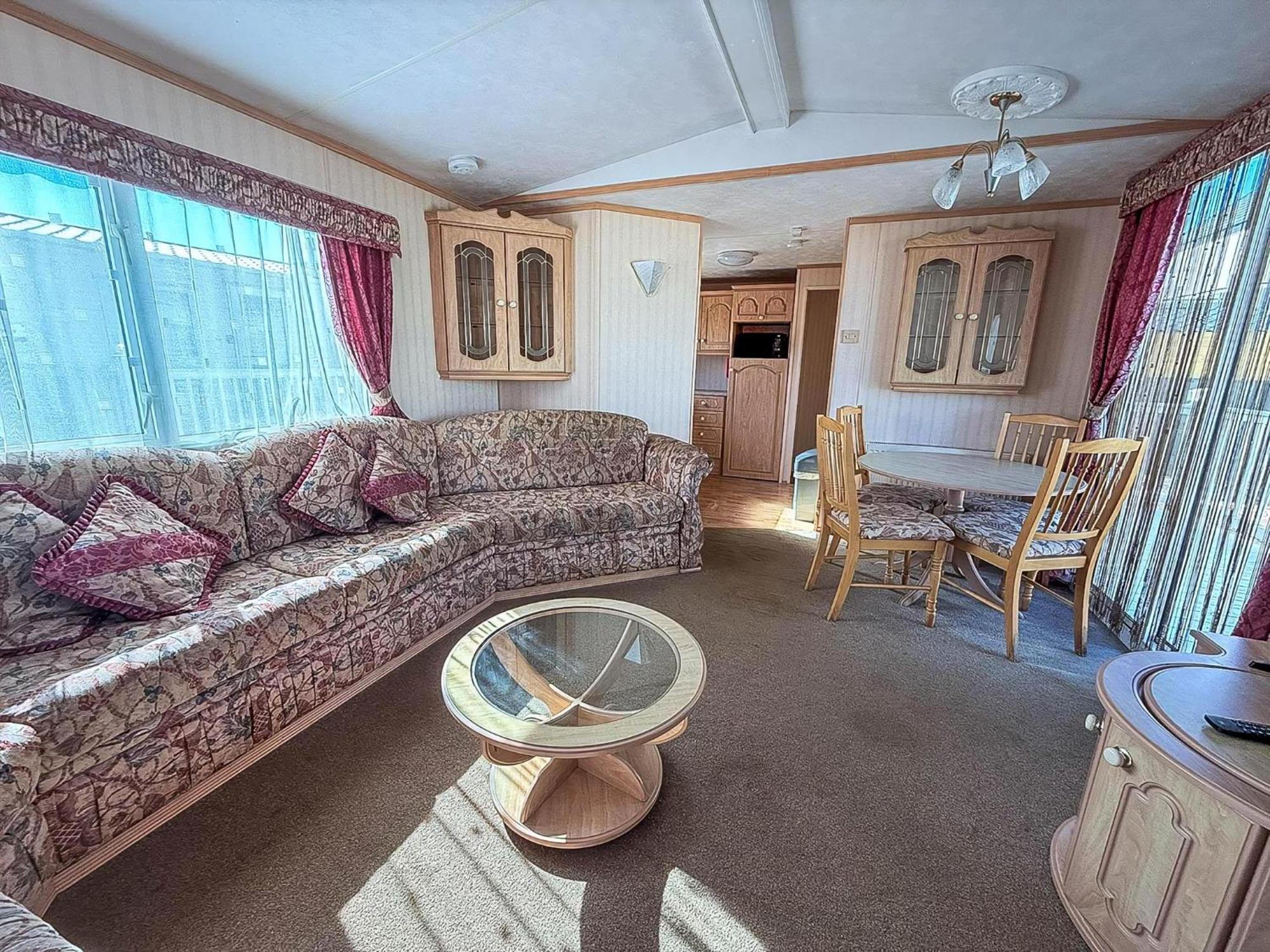 6 Berth Caravan In Hunstanton, Ideal For Seaside Holidays Ref 13004L Exterior foto